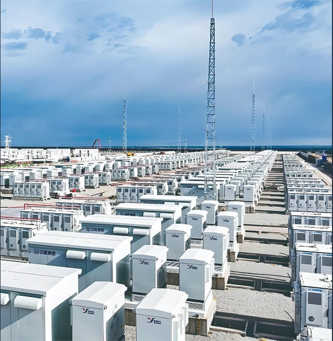 Aerial view of Soaring Electric energy storage PCS containers at a utility-scale project site